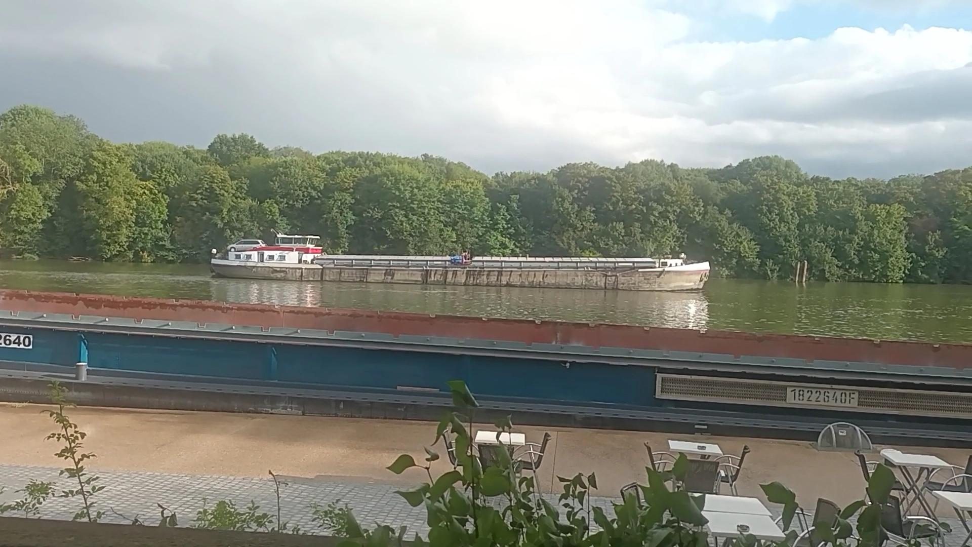 Place Fouillere et quai de Seine - Photo 3